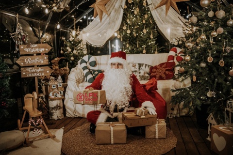 Wizyta Świętego Mikołaja w domu 24 grudnia